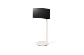 LG 27ART10AKPL Monitor előlnézetben, balra fordítva, fekvő módban.