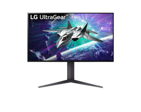 LG 27GR95UM-B Mini LED monitor előlnézetben talpon. A kijelzőn lg ultragear logó alatt egy vadászgép repül földkörüli pályán.