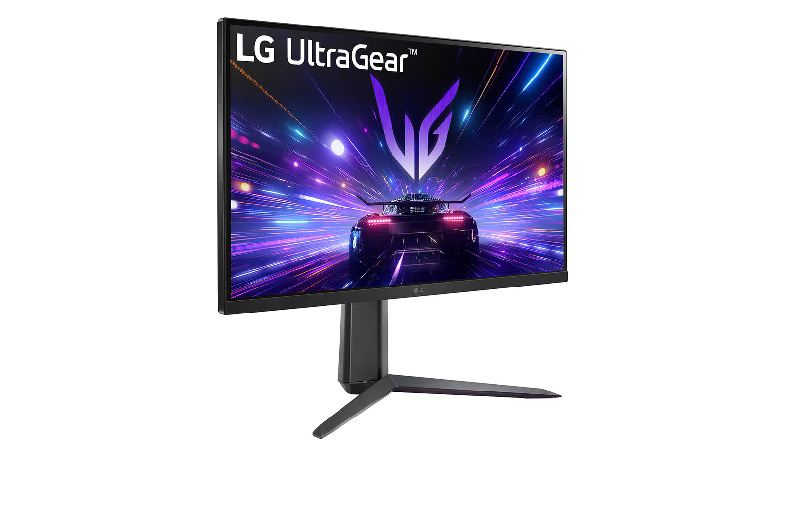 LG 27GS65F Monitor előlnézetben jobbra fordítva, talpon. A kijelzőn sport autó száguld lg ultragear logó alatt.