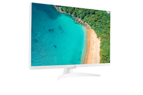 LG 27TQ615S-WZ Smart TV Monitor előlnézetben jobbra fordítva, talpon. A kijelzőn sziklás tengerpartra csapó hullámok.