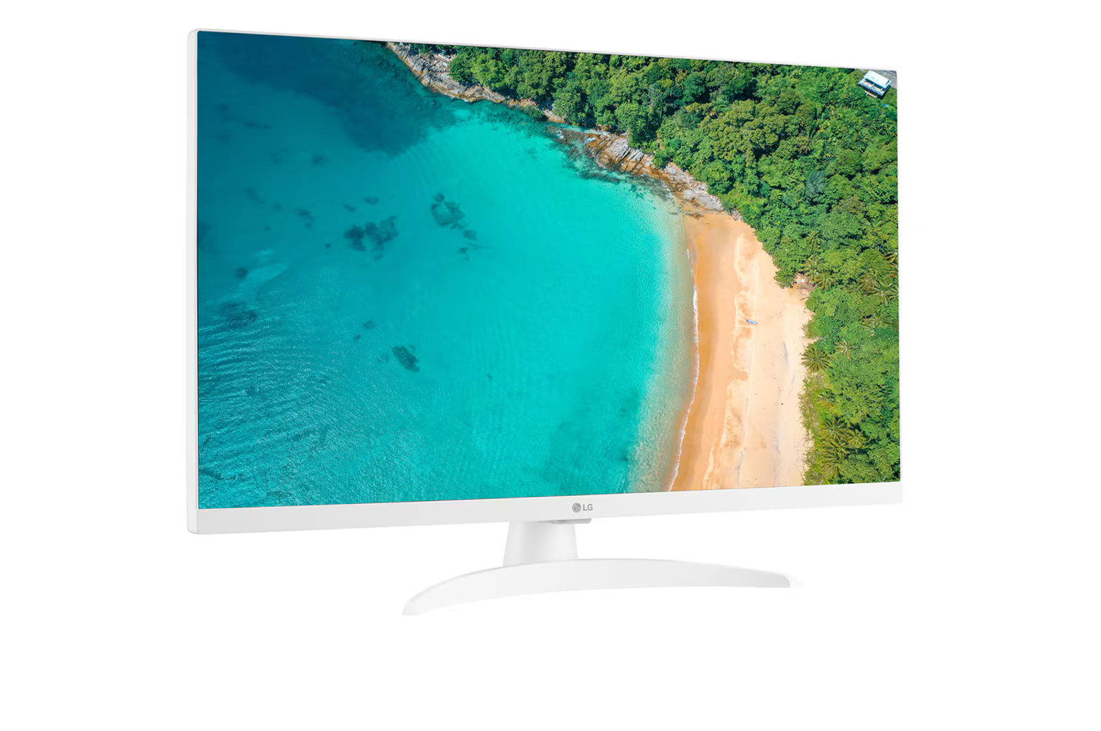 LG 27TQ615S-WZ Smart TV Monitor előlnézetben enyhén jobbra fordítva, talpon. A kijelzőn sziklás tengerpartra csapó hullámok.