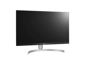 LG 27UL850-W Monitor előlnézetben enyhén jobbra fordítva, talpon.