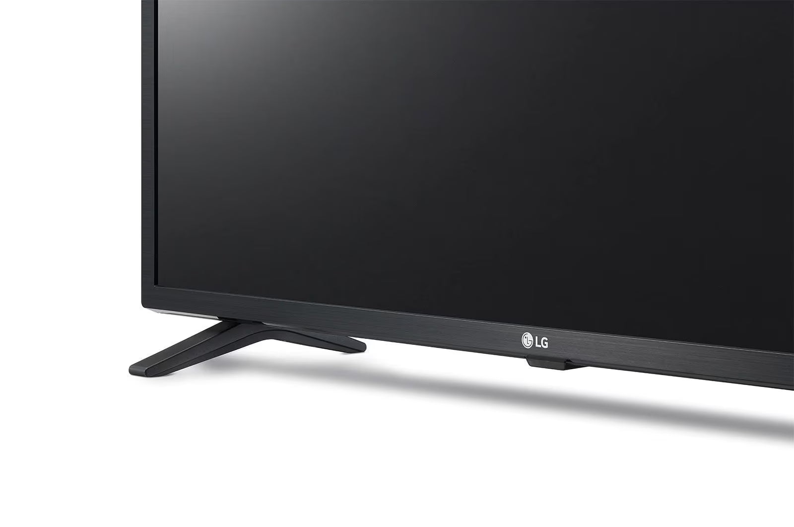 LG 32LQ630B Smart TV talpa közelről.