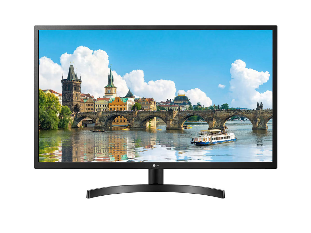 LG 32MN500M-B Monitor előlnézetben, talpon. A kijelzőn festmény egy folyót átívelő hídról a város mellett.