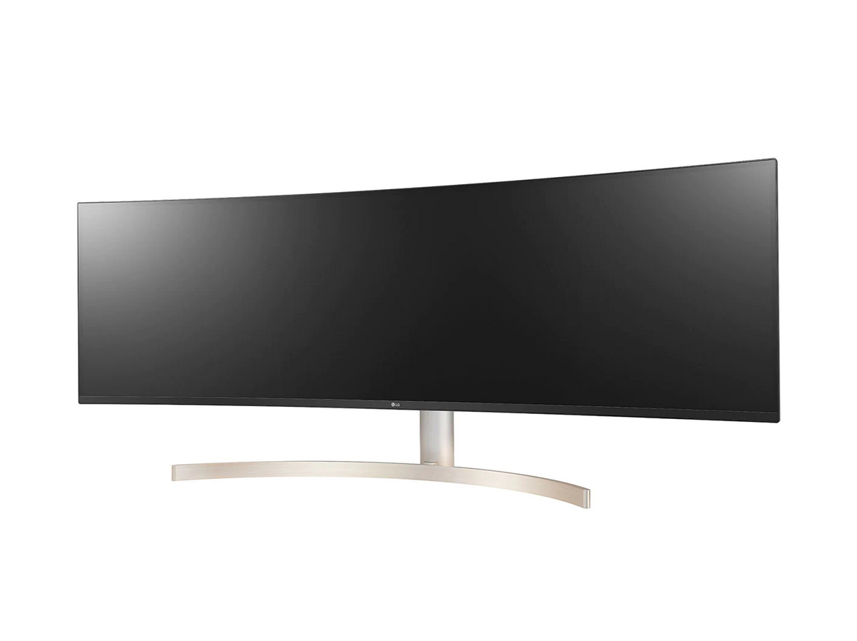 LG 49WL95C-W UltraWide 32:9 monitor előlnézetben talpon, enyhén balra fordítva.