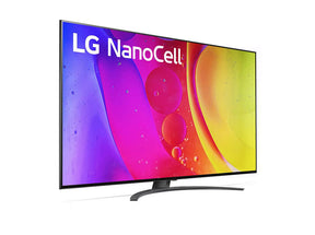 LG 50NANO813QA 4K NanoCell Smart TV előlnézetben enyhén jobbra fordítva, talpon. A kijelzőn színes folyadék kevereréke és lg nanocell logó.