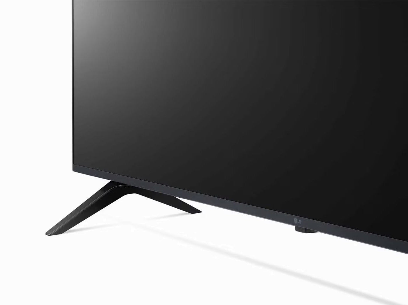 LG 65UP7700 4K Smart TV előlnézetben talpra közelítve..