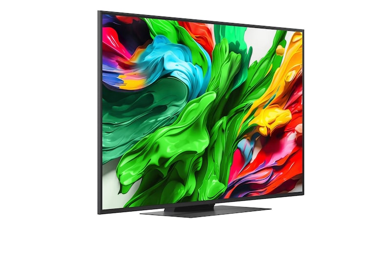 LG 50QNED86A televízió előlnézetben talpon, jobbra fordítva. A kijelzőn színes festékek kavarognak.