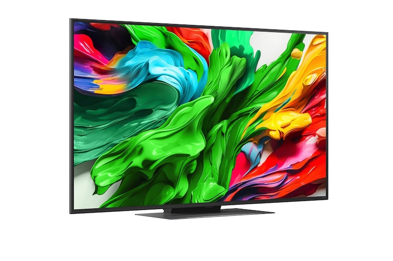 LG 75QNED86A televízió előlnézetben talpon, enyhén jobbra fordítva. A kijelzőn színes festékek kavarognak.