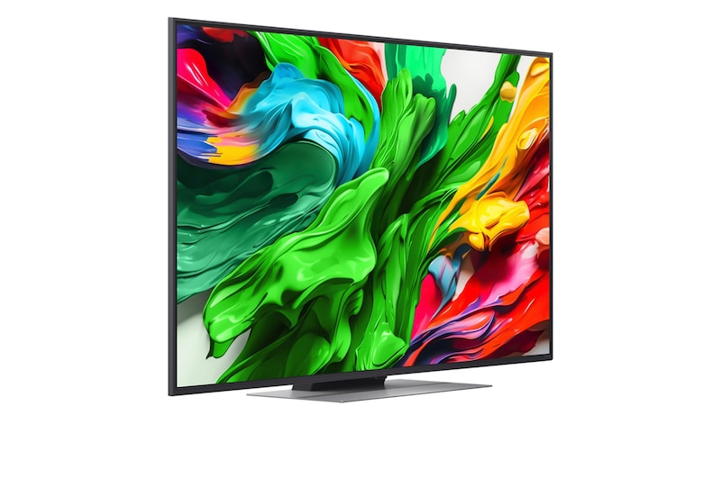 LG 50QNED87A televízió előlnézetben talpon, jobbra fordítva. A kijelzőn színes festékek kavarognak.
