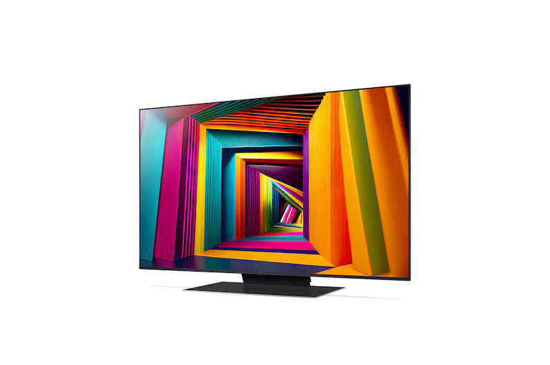 LG 43UT9100 televízió előlnézetben talpon, enyhén balra fordítva. A kijelzőn több színű absztrakt fotó.